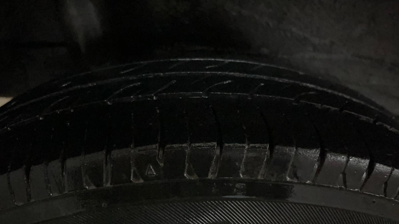 2021 Maruti S PRESSO LXI CNG, CNG, Manual, 91,944 km, Right Rear Tyre Tread