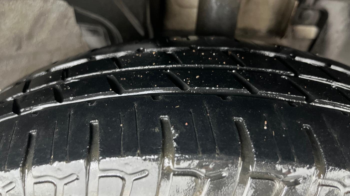 2017 Renault Kwid RXT 1.0 AMT, Petrol, Automatic, 36,719 km, Right Front Tyre Tread