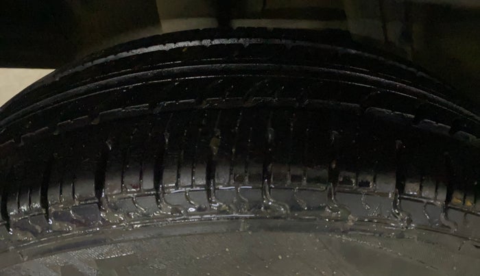 2022 Renault Kwid RXT 1.0, Petrol, Manual, 31,728 km, Right Rear Tyre Tread