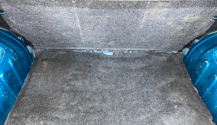 2022 Renault Kwid RXT 1.0, Petrol, Manual, 31,728 km, Boot Inside