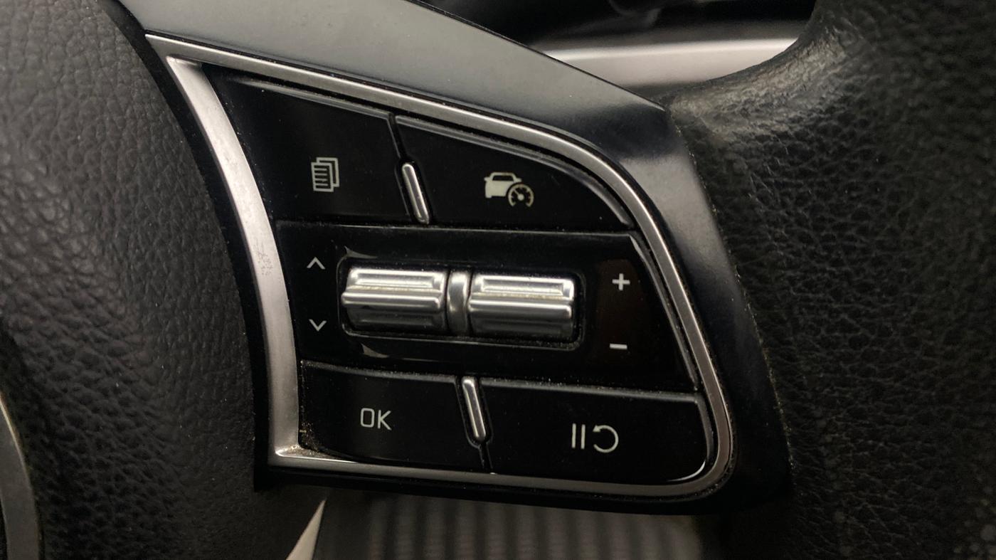 2022 KIA CARENS PRESTIGE PLUS 1.4 PETROL DCT 7 STR, Petrol, Automatic, 73,096 km, Adaptive Cruise Control