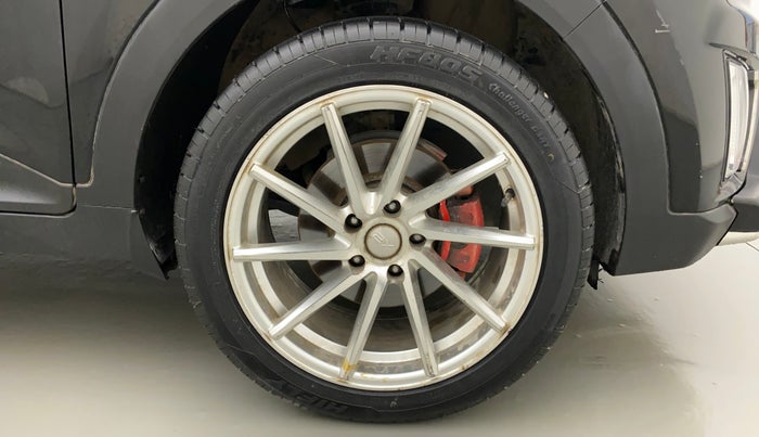 2016 Hyundai Creta SX PLUS 1.6 PETROL, CNG, Manual, 88,741 km, Right Front Wheel