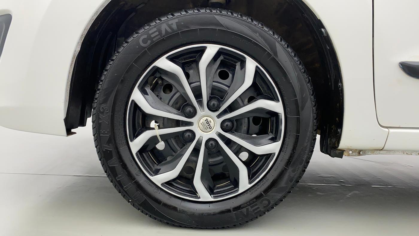 2017 Maruti Wagon R 1.0 VXI, Petrol, Manual, 36,700 km, Left Front Wheel