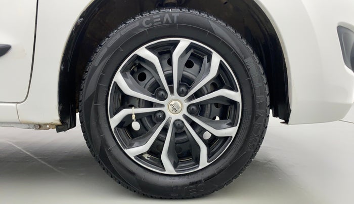 2017 Maruti Wagon R 1.0 VXI, Petrol, Manual, 36,700 km, Right Front Wheel
