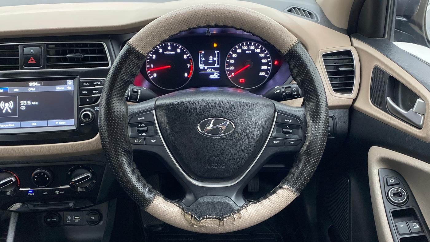 2020 Hyundai Elite i20 1.2 SPORTS PLUS VTVT, Petrol, Manual, 15,102 km, Steering Wheel Close Up