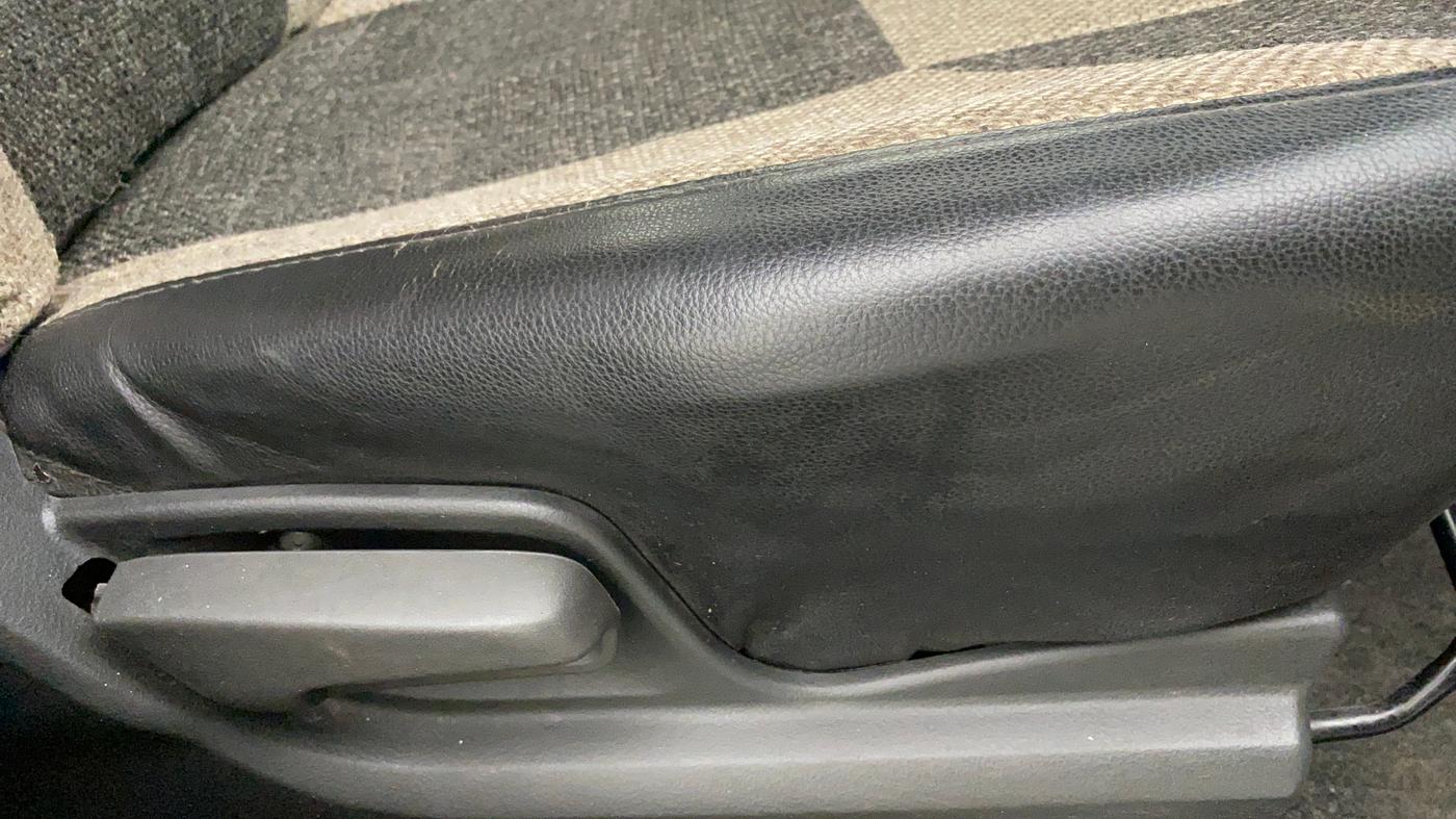 2010 Maruti Swift Dzire VXI, Petrol, Manual, 56,176 km, Driver Side Adjustment Panel
