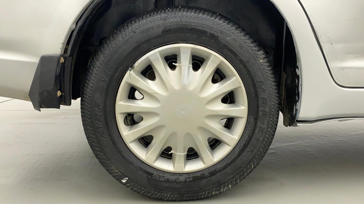 2010 Maruti Swift Dzire VXI, Petrol, Manual, 56,176 km, Right Rear Wheel