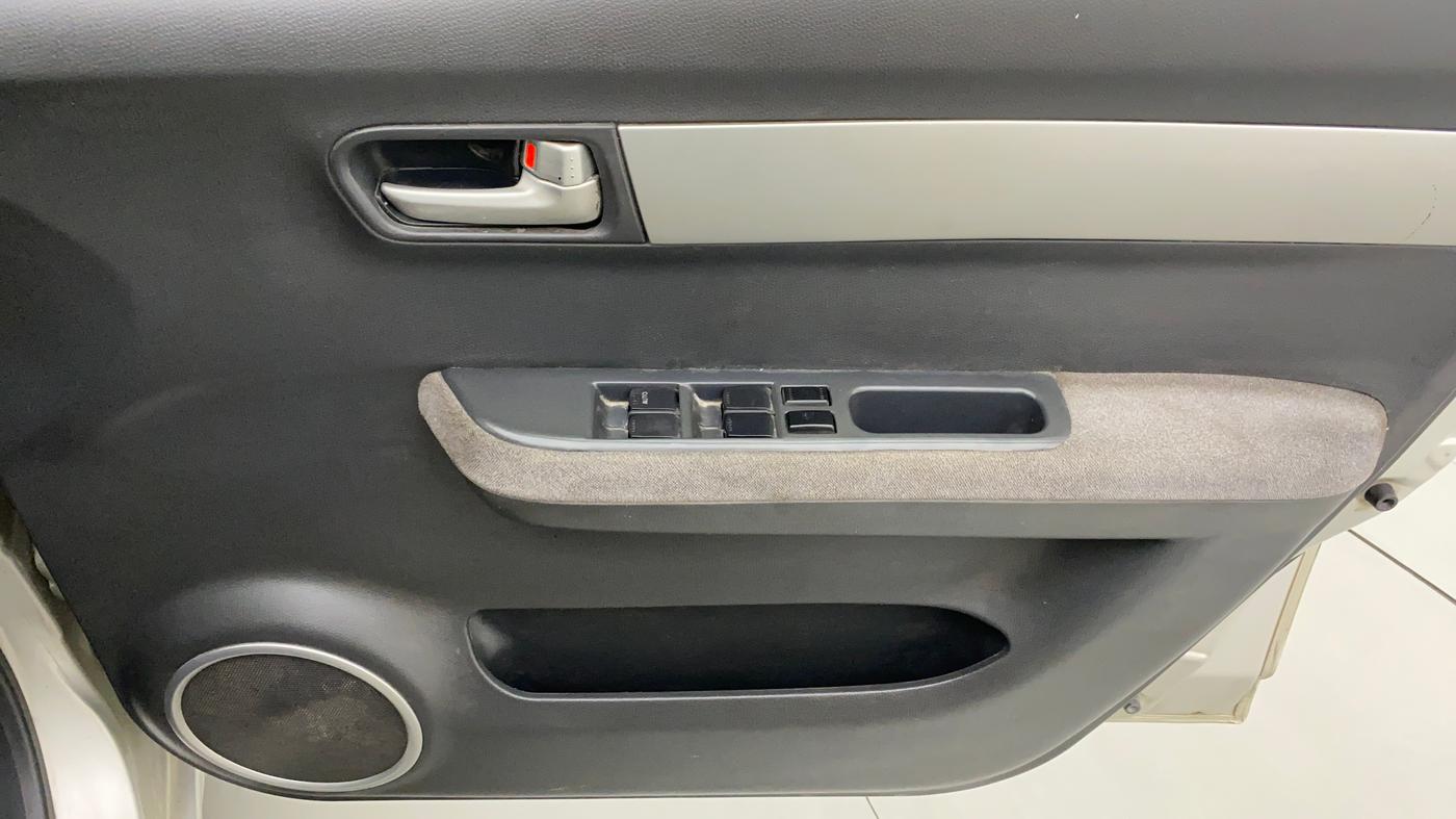2010 Maruti Swift Dzire VXI, Petrol, Manual, 56,176 km, Driver Side Door Panels Control
