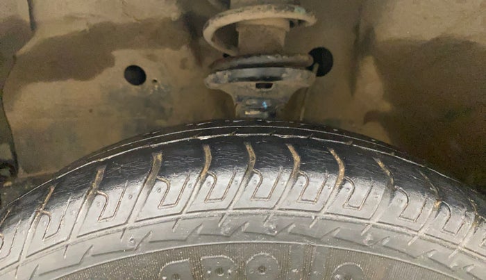 2013 Maruti Wagon R 1.0 VXI, Petrol, Manual, 50,519 km, Left Front Tyre Tread