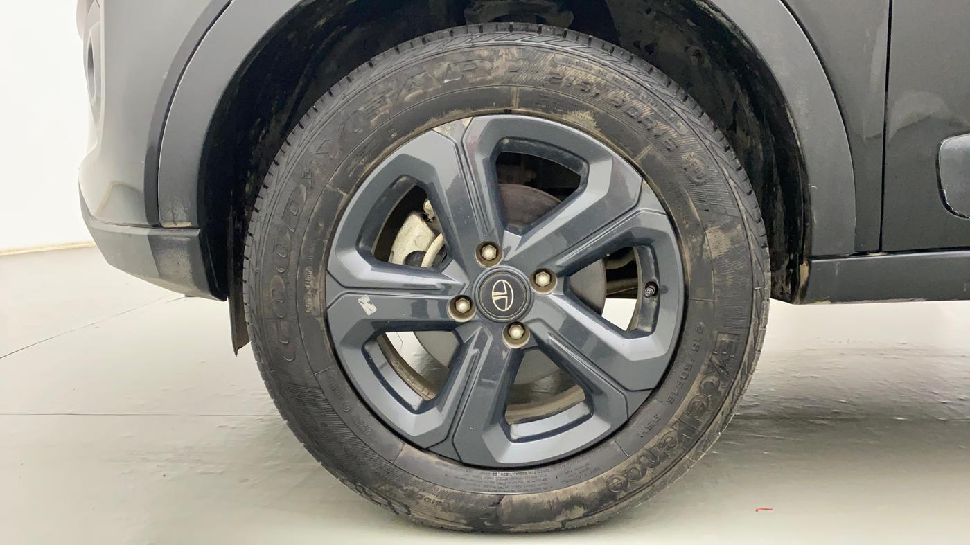 2022 Tata NEXON XZA PLUS (O) PETROL DARK EDITION, Petrol, Automatic, 11,788 km, Left Front Wheel
