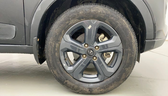 2022 Tata NEXON XZA PLUS (O) PETROL DARK EDITION, Petrol, Automatic, 11,788 km, Right Front Wheel