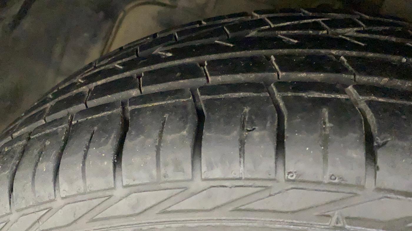 2022 Tata NEXON XZA PLUS (O) PETROL DARK EDITION, Petrol, Automatic, 11,788 km, Left Front Tyre Tread