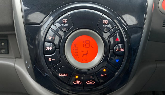 2016 Nissan Micra XV CVT, Petrol, Automatic, 1,14,496 km, Automatic Climate Control