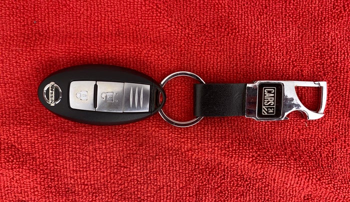 2016 Nissan Micra XV CVT, Petrol, Automatic, 1,14,496 km, Key Close Up