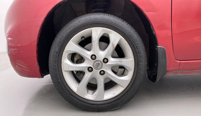 2016 Nissan Micra XV CVT, Petrol, Automatic, 1,14,496 km, Left Front Wheel