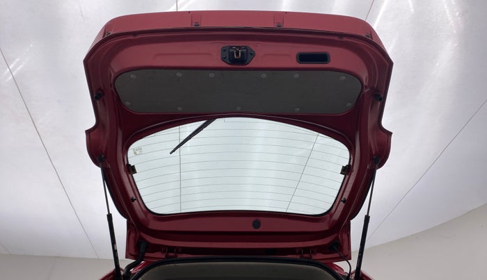 2016 Nissan Micra XV CVT, Petrol, Automatic, 1,14,496 km, Boot Door Open