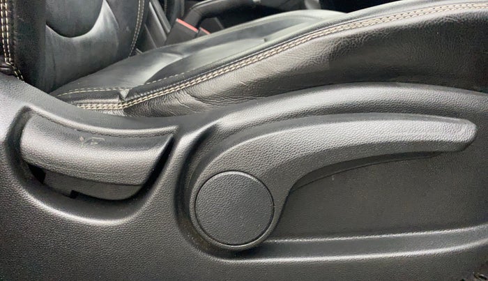 2019 Hyundai Creta SX 1.6 PETROL, Petrol, Manual, 82,455 km, Driver Side Adjustment Panel