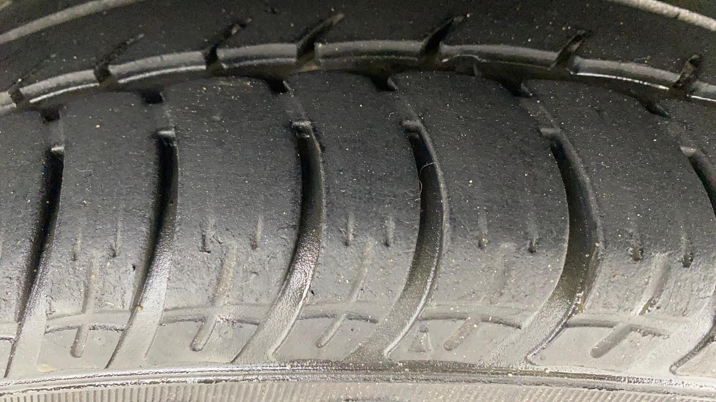 2012 Volkswagen Jetta HIGHLINE TDI AT, Diesel, Automatic, 67,998 km, Left Rear Tyre Tread