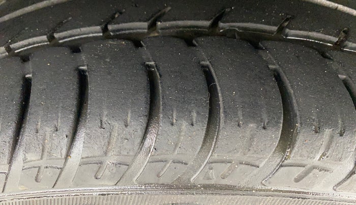 2012 Volkswagen Jetta HIGHLINE TDI AT, Diesel, Automatic, 67,998 km, Left Rear Tyre Tread