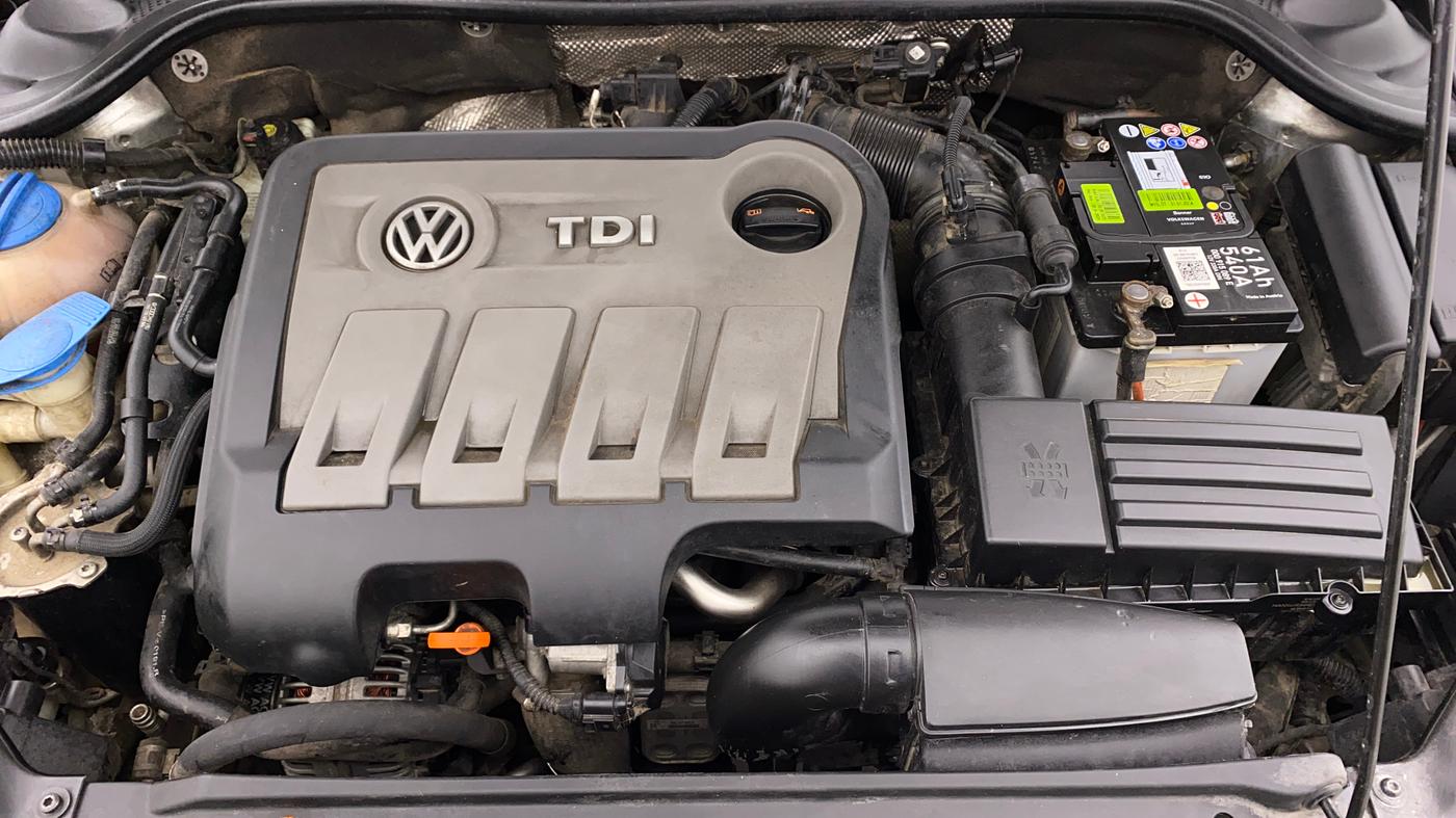 2012 Volkswagen Jetta HIGHLINE TDI AT, Diesel, Automatic, 67,998 km, Engine View