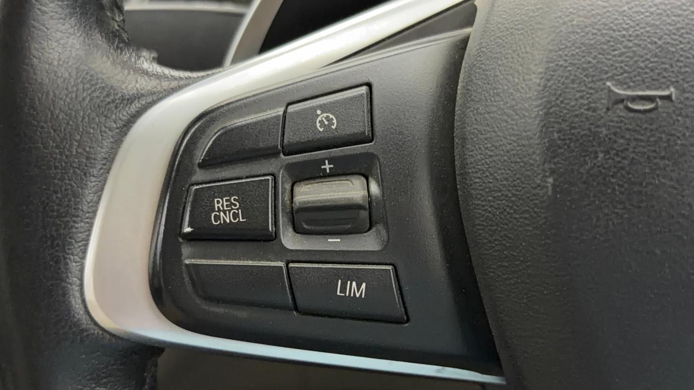 2021 BMW X1 sDrive20i xLine, Petrol, Automatic, 49,600 km, Adaptive Cruise Control