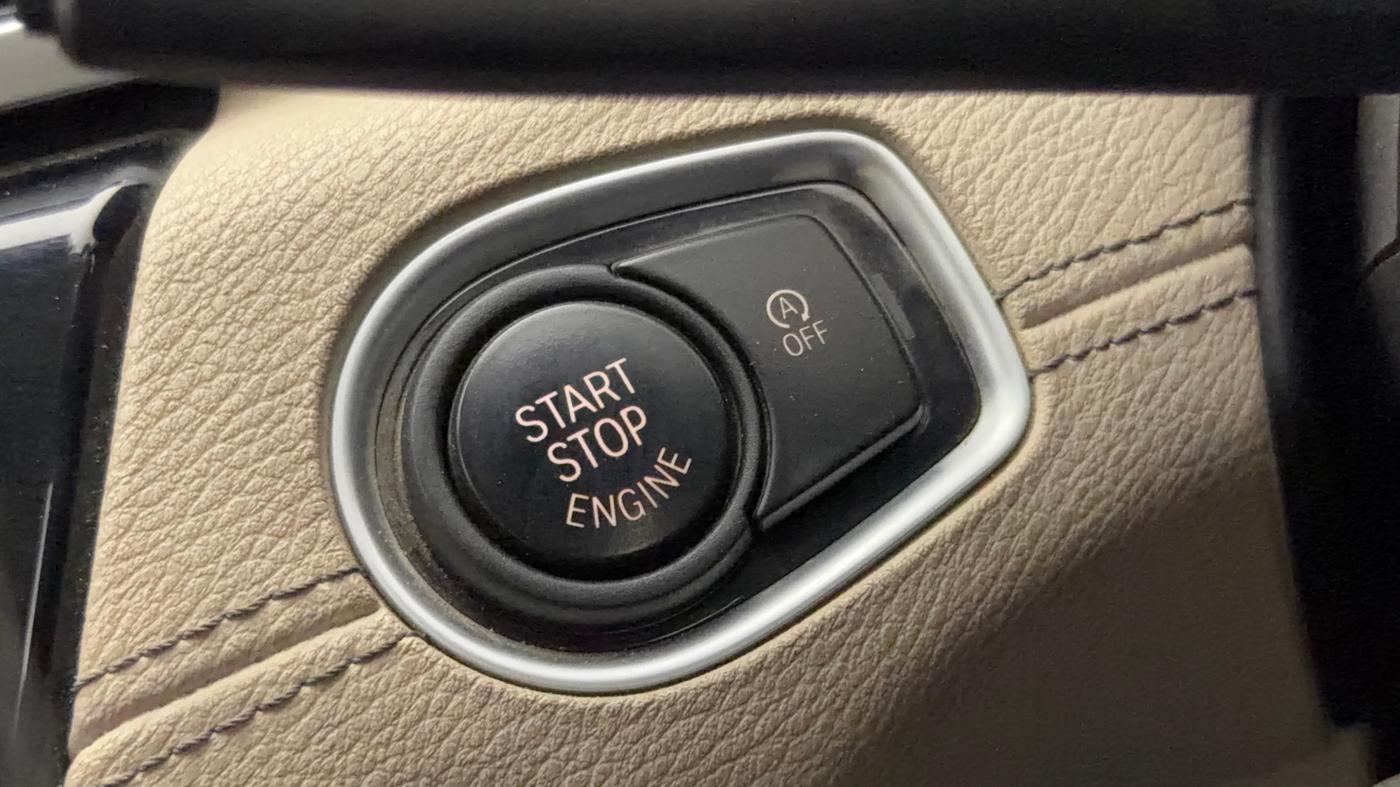 2021 BMW X1 sDrive20i xLine, Petrol, Automatic, 49,600 km, Keyless Start/ Stop Button