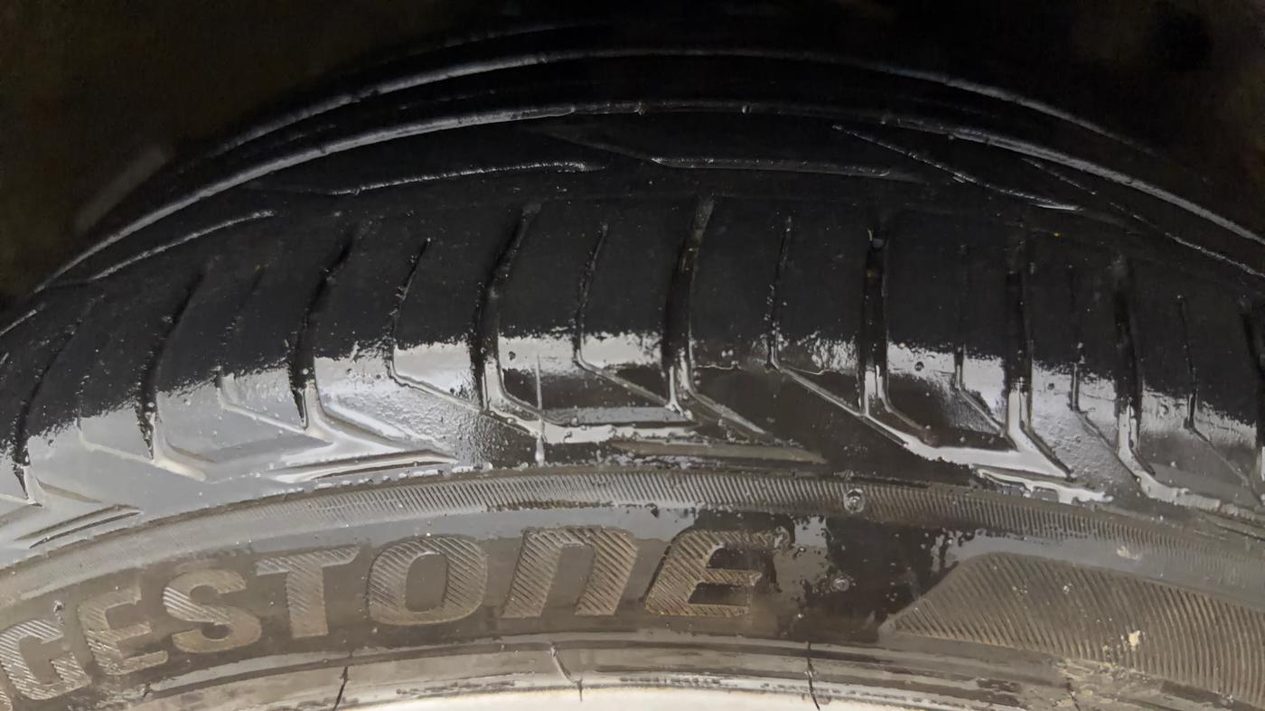 2021 BMW X1 sDrive20i xLine, Petrol, Automatic, 49,600 km, Left Front Tyre Tread