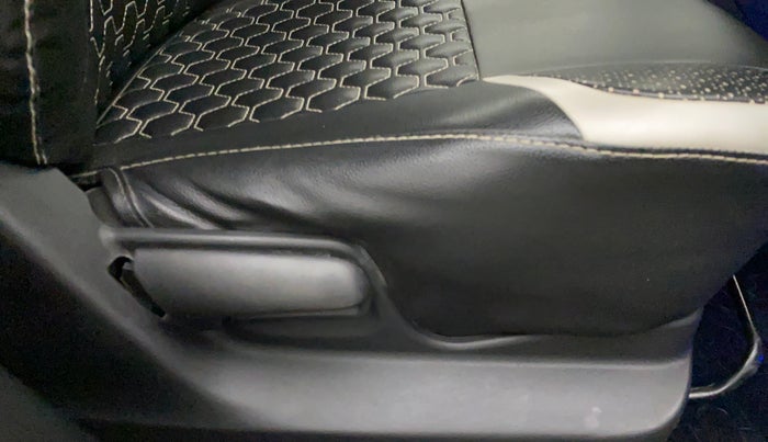 2017 Maruti Swift VDI, Diesel, Manual, 78,353 km, Driver Side Adjustment Panel