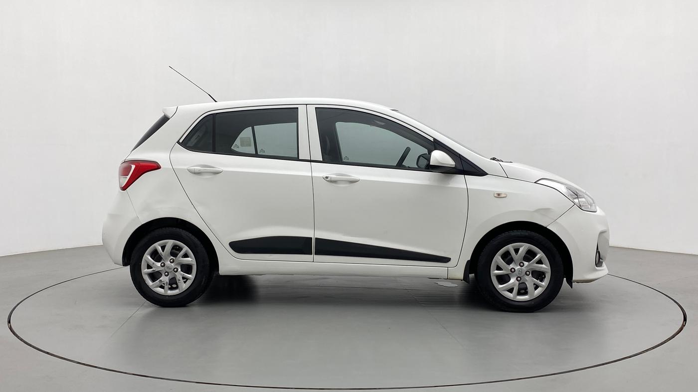2017 Hyundai Grand i10 SPORTZ 1.2 KAPPA VTVT, Petrol, Manual, 66,163 km, Right Side View