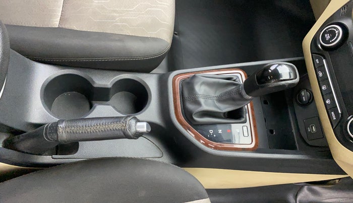2019 Hyundai Creta SX AT 1.6 PETROL, Petrol, Automatic, 1,01,911 km, Gear Lever