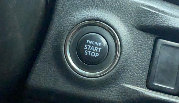 2018 Maruti Vitara Brezza ZDI PLUS AT DUAL TONE, Diesel, Automatic, 1,29,287 km, Keyless Start/ Stop Button