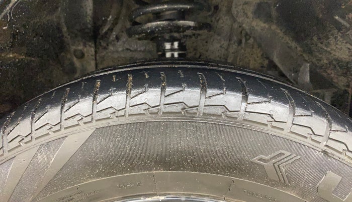 2018 Maruti Vitara Brezza ZDI PLUS AT DUAL TONE, Diesel, Automatic, 1,29,287 km, Right Front Tyre Tread