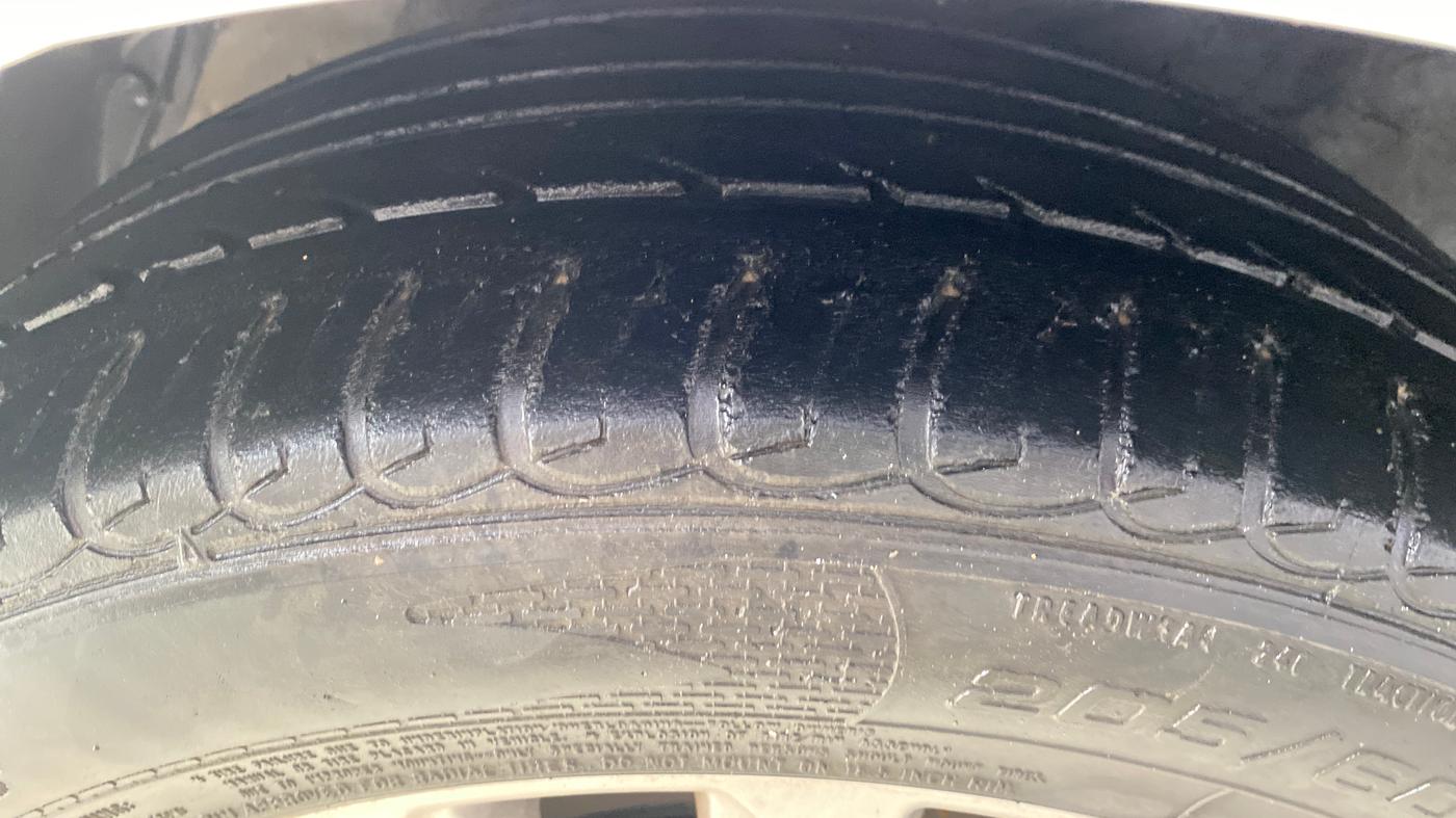 2016 Hyundai New Elantra 2.0 SX AT PETROL, Petrol, Automatic, 57,434 km, Left Front Tyre Tread