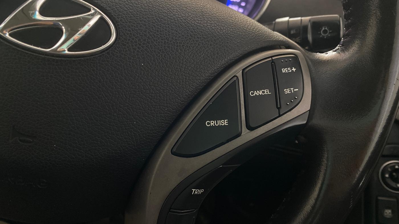 2016 Hyundai New Elantra 2.0 SX AT PETROL, Petrol, Automatic, 57,434 km, Adaptive Cruise Control