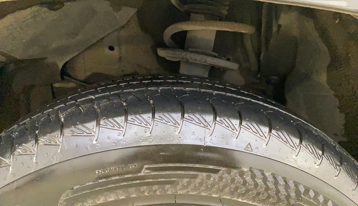 2022 Toyota URBAN CRUISER HYRYDER V NEO DRIVE, Petrol, Manual, 23,401 km, Left Front Tyre Tread