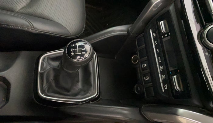 2022 Toyota URBAN CRUISER HYRYDER V NEO DRIVE, Petrol, Manual, 23,401 km, Gear Lever