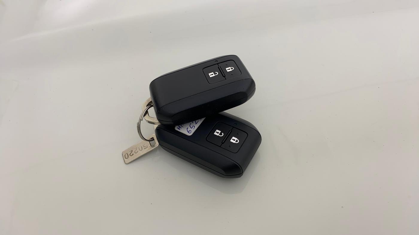2022 Toyota URBAN CRUISER HYRYDER V NEO DRIVE, Petrol, Manual, 23,401 km, Key Close Up
