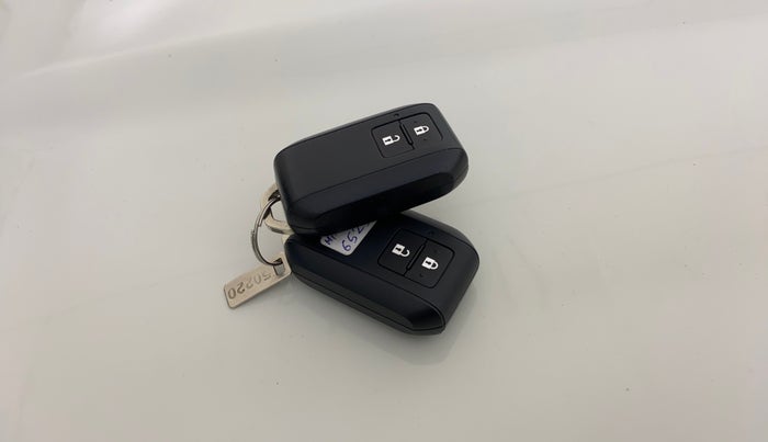 2022 Toyota URBAN CRUISER HYRYDER V NEO DRIVE, Petrol, Manual, 23,401 km, Key Close Up