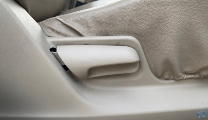 2015 Maruti Swift Dzire VXI, Petrol, Manual, 76,868 km, Driver Side Adjustment Panel