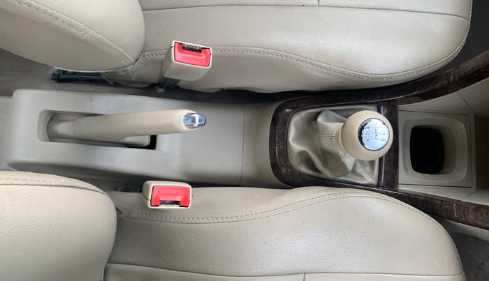 2015 Maruti Swift Dzire VXI, Petrol, Manual, 76,868 km, Gear Lever