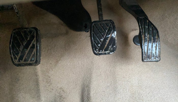 2015 Maruti Swift Dzire VXI, Petrol, Manual, 76,868 km, Pedals