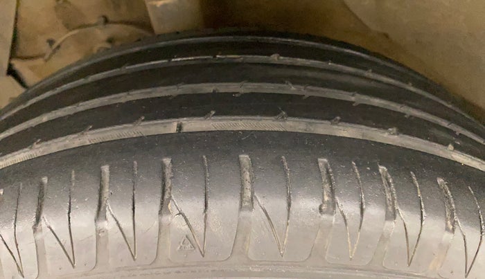 2020 Maruti Vitara Brezza ZXI PLUS, Petrol, Manual, 61,156 km, Left Front Tyre Tread