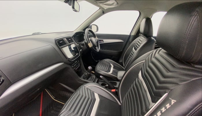 2020 Maruti Vitara Brezza ZXI PLUS, Petrol, Manual, 61,156 km, Right Side Front Door Cabin