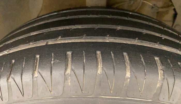 2020 Maruti Vitara Brezza ZXI PLUS, Petrol, Manual, 61,156 km, Right Front Tyre Tread