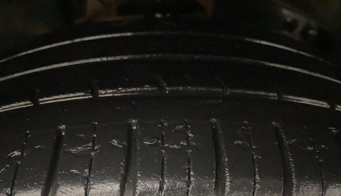 2019 Renault Captur PLATINE DIESEL DUAL TONE, Diesel, Manual, 56,720 km, Right Front Tyre Tread