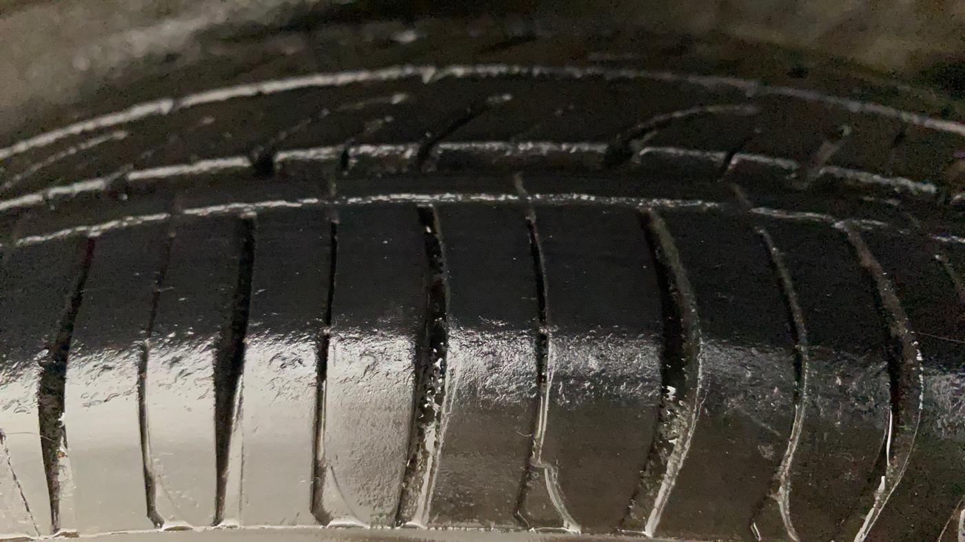 2011 Maruti Wagon R 1.0 LXI, Petrol, Manual, 38,776 km, Left Rear Tyre Tread