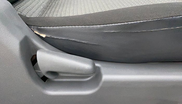 2011 Maruti Wagon R 1.0 LXI, Petrol, Manual, 38,776 km, Driver Side Adjustment Panel
