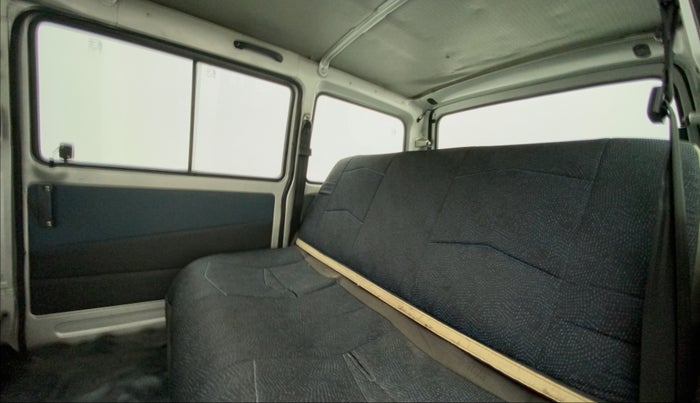 2015 Maruti Omni 5 STR, Petrol, Manual, 40,788 km, Right Side Rear Door Cabin