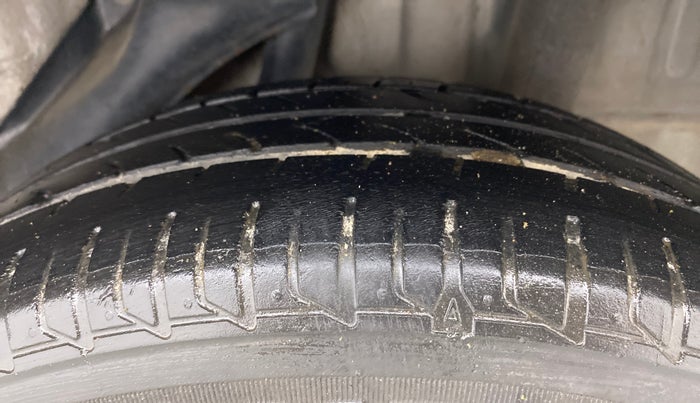 2012 Honda Brio S MT, Petrol, Manual, 82,694 km, Left Rear Tyre Tread