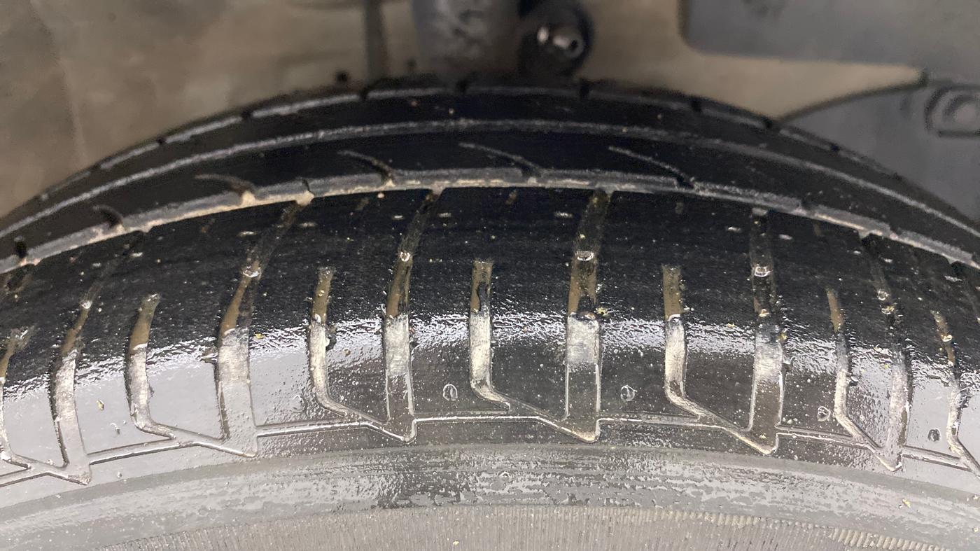 2012 Honda Brio S MT, Petrol, Manual, 82,694 km, Right Front Tyre Tread